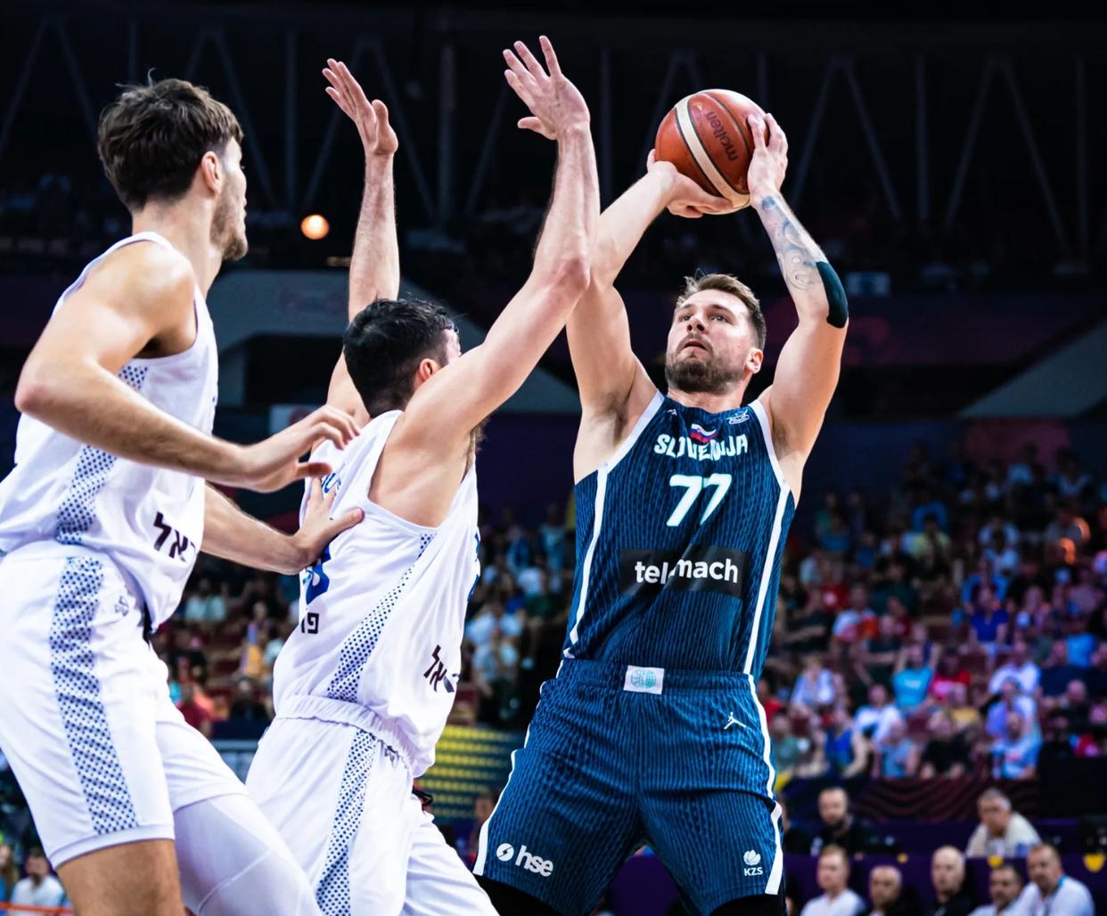 星空体育下载从东契奇在尤文图斯比赛中绝杀到曼城篮板制胜备战全明星赛,今晨拜仁慕尼黑调整名单以备亚冠的简单介绍