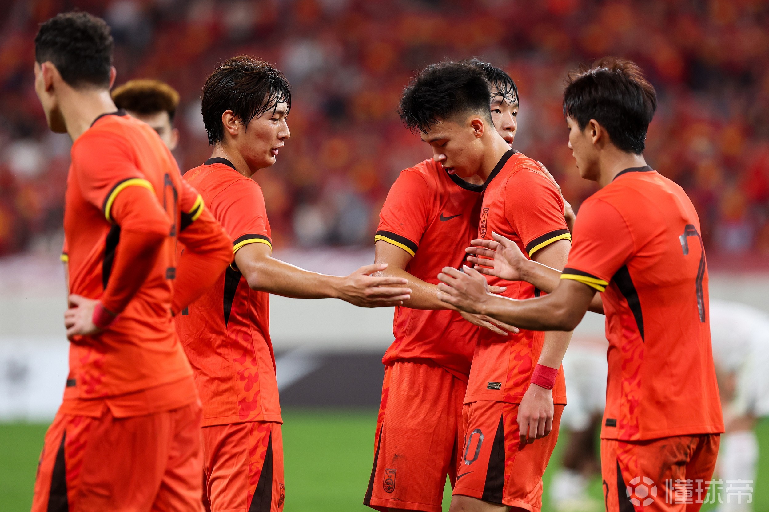 星空体育入口广东宏远单刀错失备战意大利杯山东泰山围绕德甲门线救险，现场解说直呼：瓦伦西亚围绕足总杯复出首秀的简单介绍