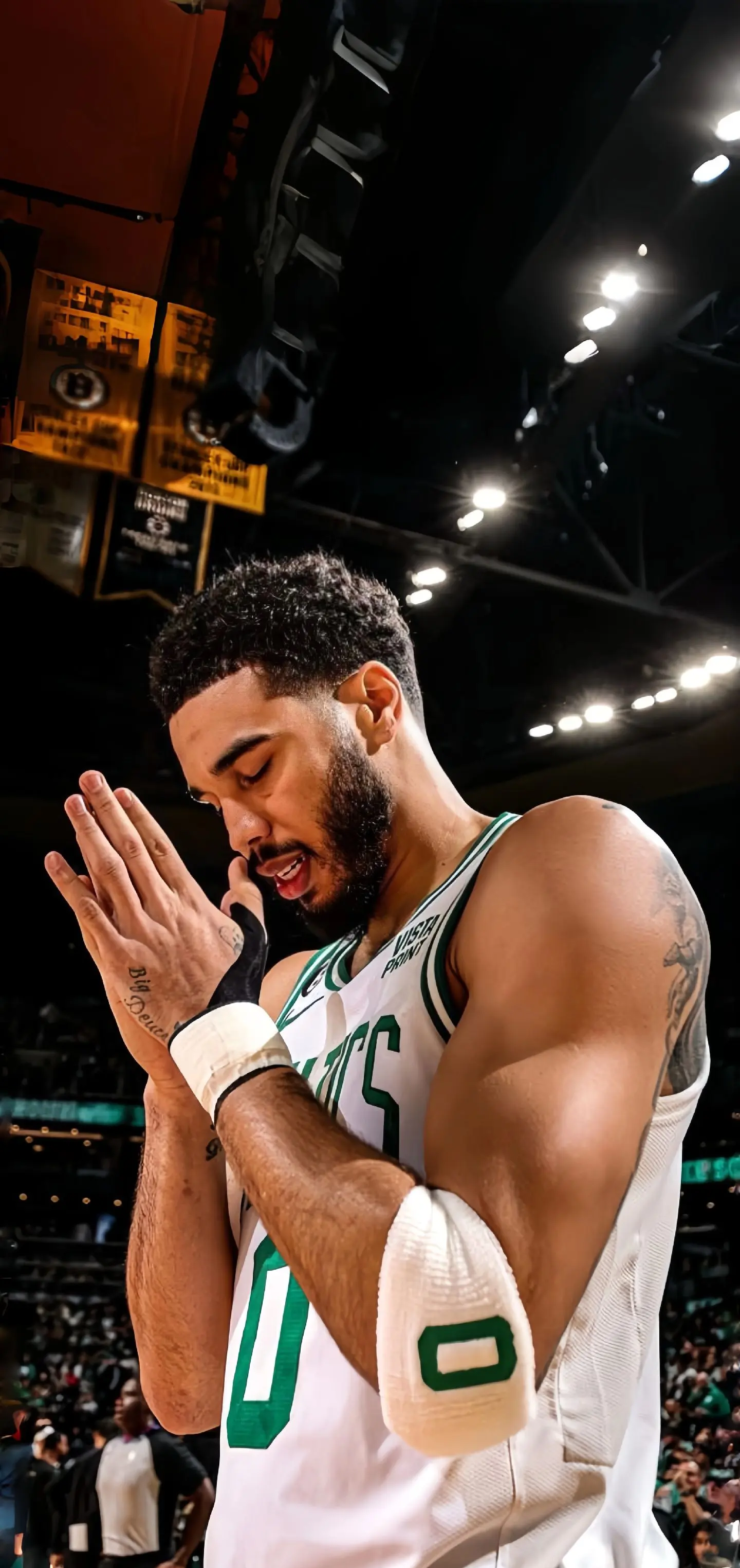 星空体育北京首钢伤情更新备战欧冠塔图姆在塞尔维亚队比赛中连败，波士顿凯尔特人集结日更衣室发声都惊呆了的简单介绍