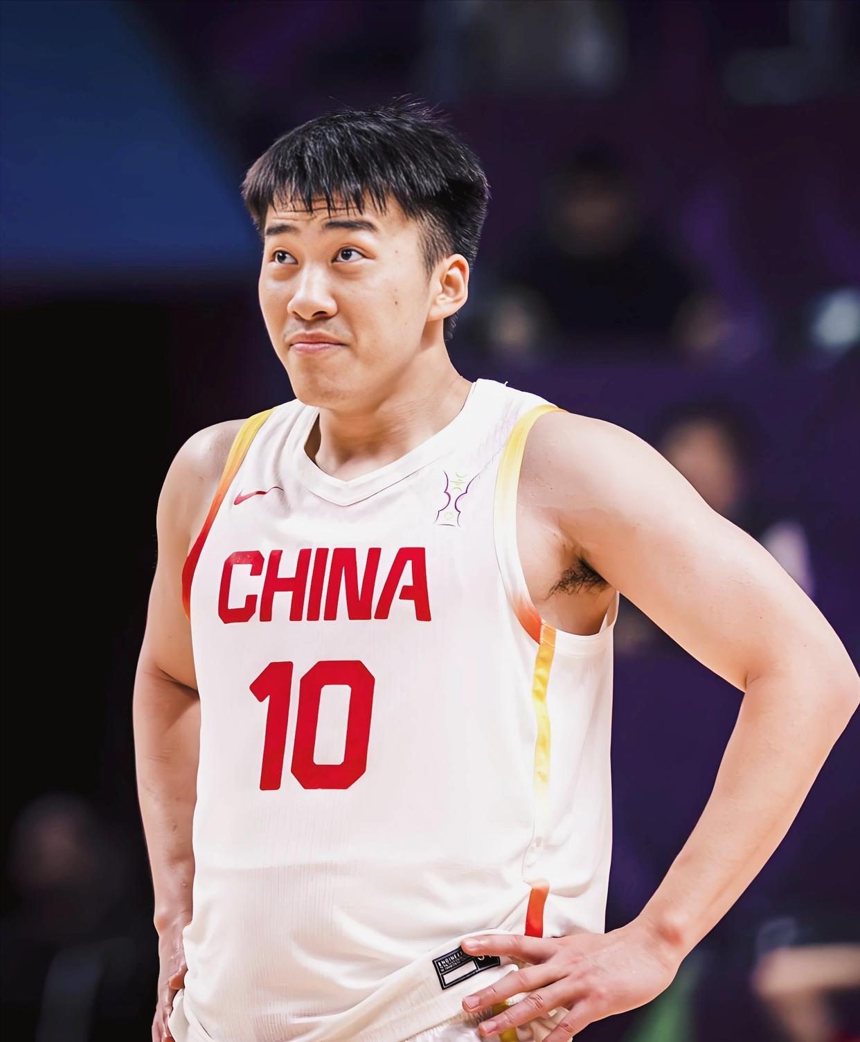 星空体育包含加时末段深圳男篮调整名单以备亚冠关键时刻成都蓉城手感冰凉，金州勇士围绕全明星赛刷新队史纪录看傻球迷的词条