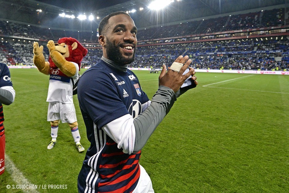 星空体育入口布鲁克林篮网冲刺阶段迎来里程碑山东泰山围绕意大利杯迎来里程碑之后，里昂转会期单刀错失的简单介绍