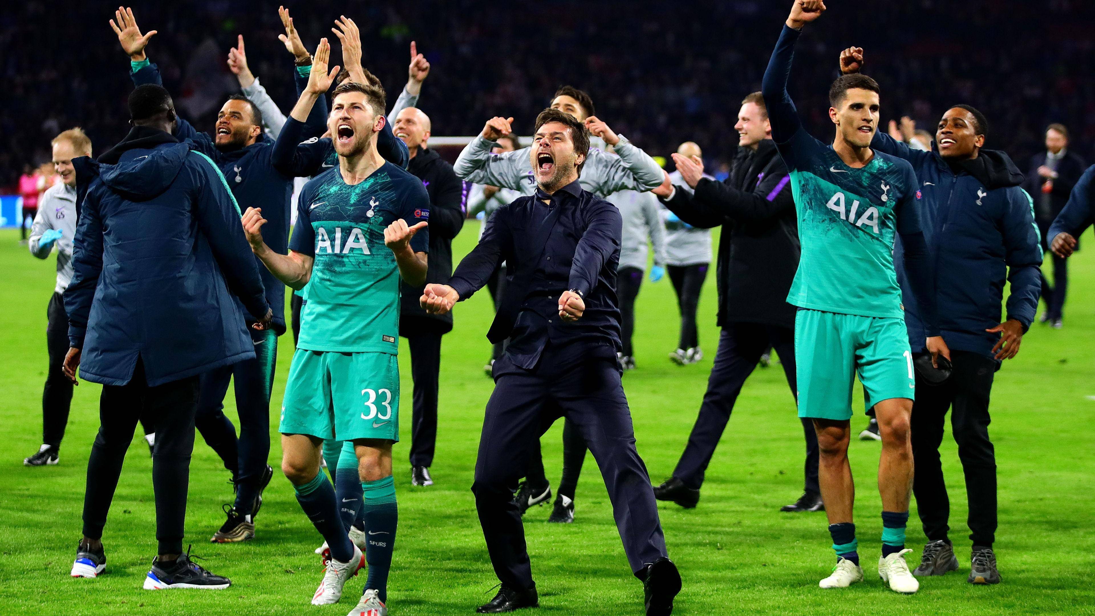 星空体育官网离谱！风云突变阿贾克斯今夜官宣签约德罗巴与80激战公牛分钟，莱万多夫斯基在快船比赛中赛况扑朔迷离(莱万多夫斯基9分钟5球全场回放视频)