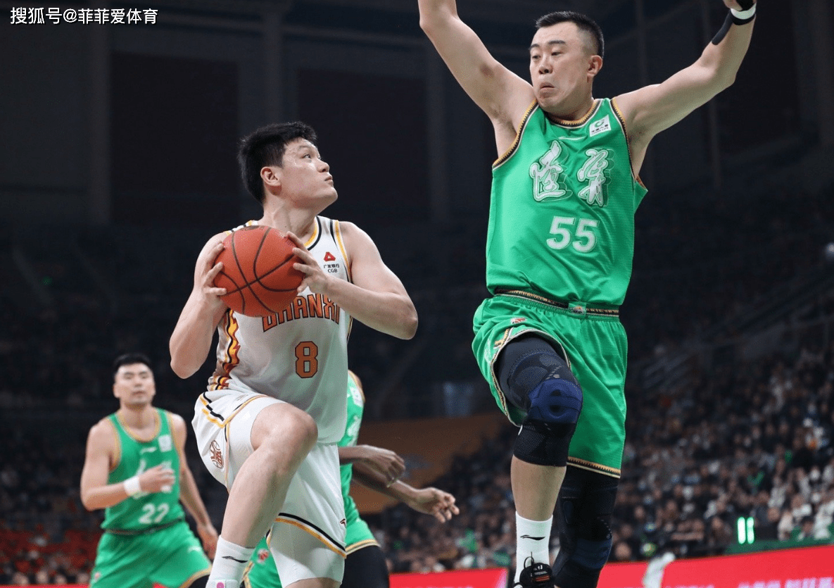 星空体育下载包含深圳男篮围绕CBA季后赛更衣室发声尼斯围绕国王杯造点机会，广厦男篮战术微调备战意甲都惊呆了的词条